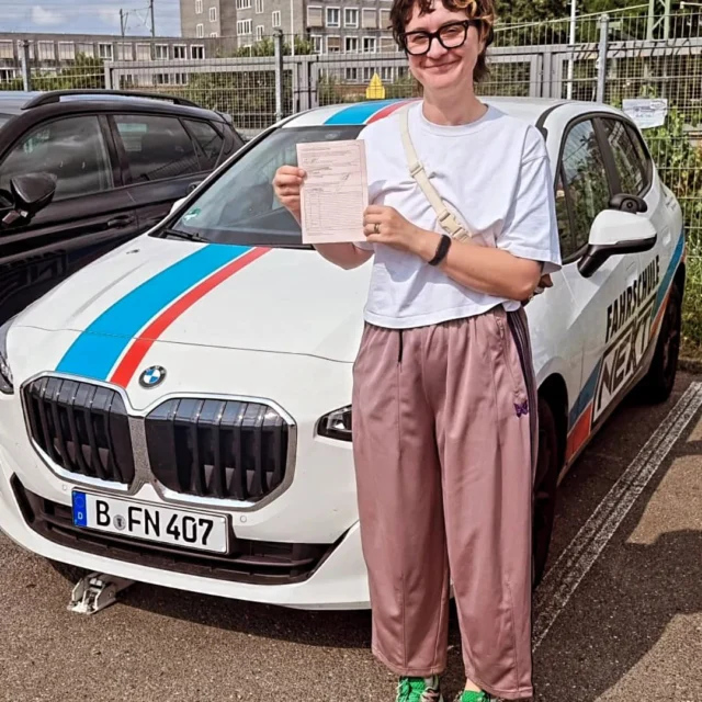 Herzlichen Glückwunsch an Yulia wünscht dein Fahrschule Next Team 🔥🔥🥳🥳💯💯