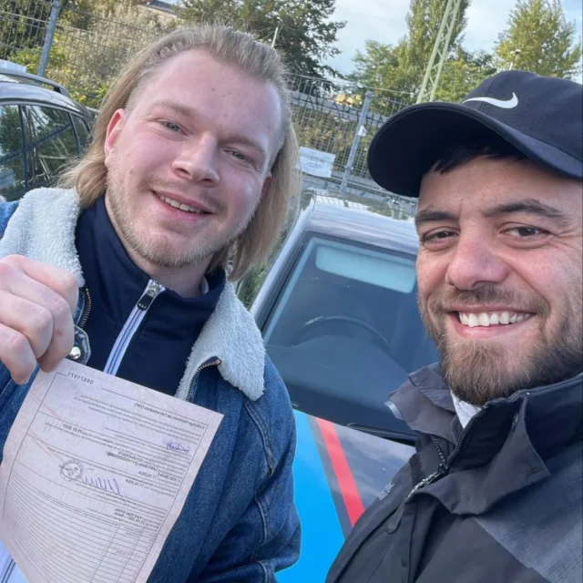Herzlichen Glückwunsch zum Führerschein 🥳🚗