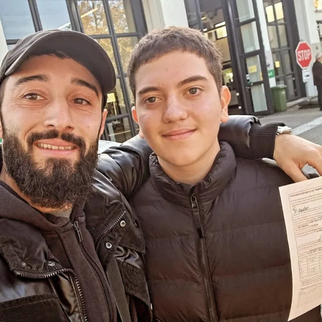 Herzlichen Glückwunsch zum Führerschein Muhammad🥳🥳🥳🔥🔥🔥💯💯💯