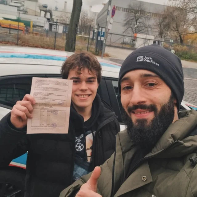 Herzlichen Glückwunsch James 🥳🥳🥳 vielen Dank an Yasin 💯💯🎊
